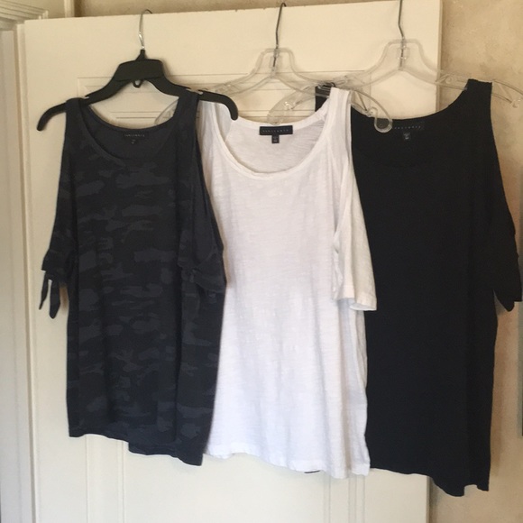 Sanctuary Tops - Bundle of 3 Sanctuary Cold Shoulder Tees XS
